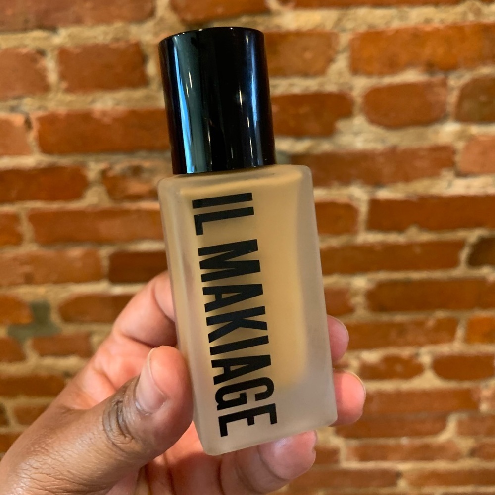 IL Makiage Woke Up Like This Foundation 180